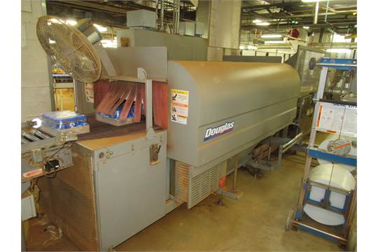 Douglas tray over wrapper / shrink tunnel with controls, servos